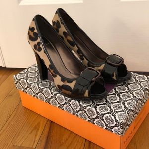 Isola Leopard print sandal pumps